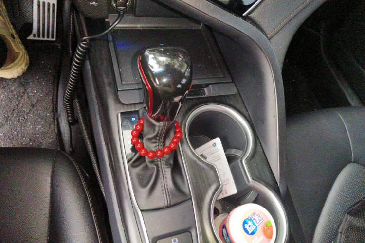 Used Toyota Camry 2021 2.0G Luxury Edition Gear Lever
