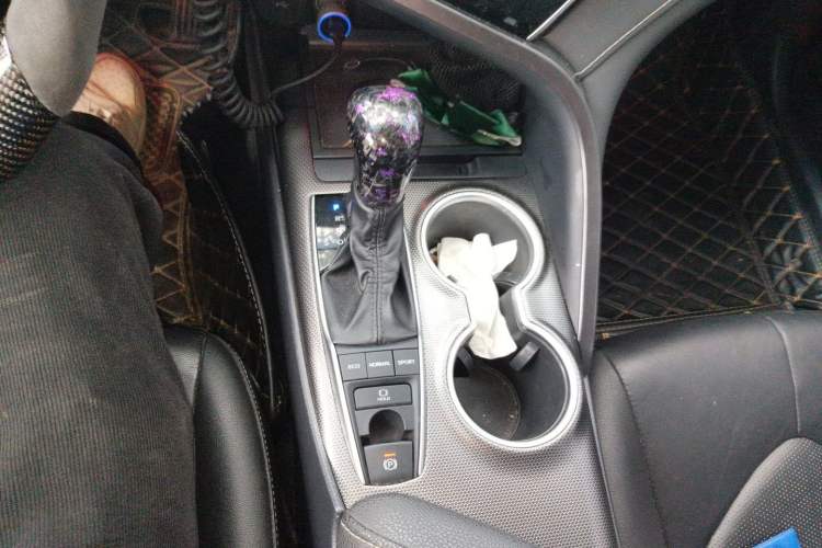Used Toyota Camry 2021 2.5S Fēngshàng Edition Gear Lever