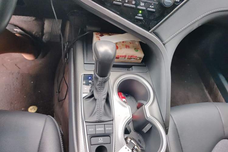 Used Toyota Camry 2021 2.0S FENGSHANG Edition Gear Lever