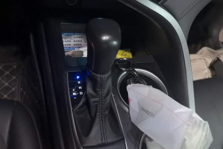 Used Toyota Camry 2021 2.0G Luxury Edition Gear Lever
