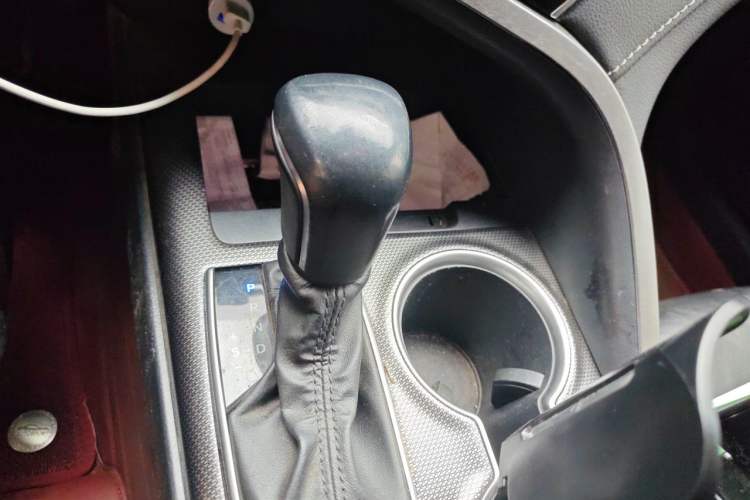 Used Toyota Camry 2021 2.5S Fēngshàng Edition Gear Lever