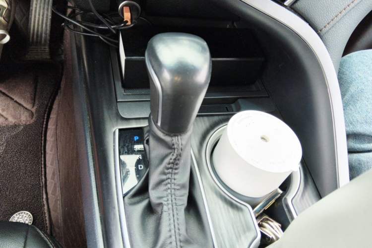 Used Toyota Camry 2021 Dual-Motor 2.5 HGVP Leading Edition Gear Lever