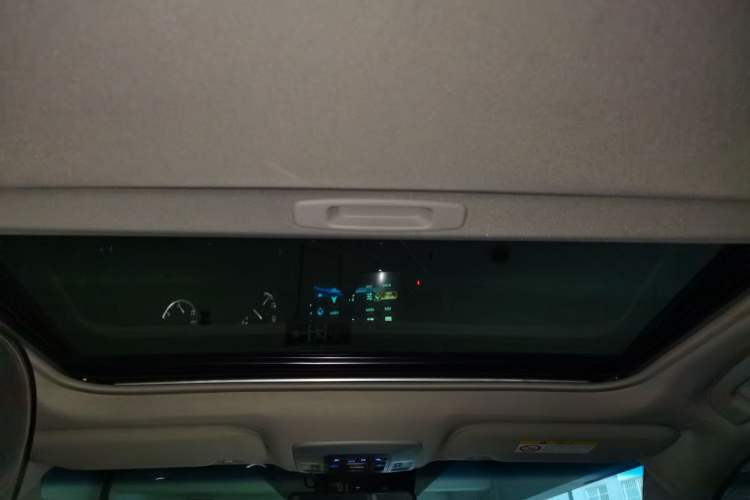 Used Toyota Camry 2021 2.0G Luxury Edition Headliner