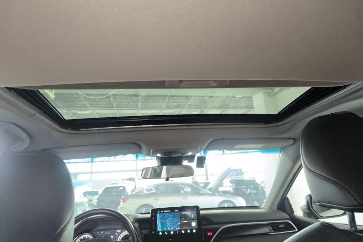 Used Toyota Camry 2021 2.0G Luxury Edition Headliner