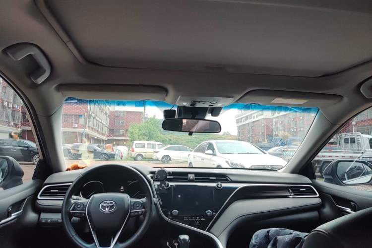 Used Toyota Camry 2021 2.0G Luxury Edition Headliner