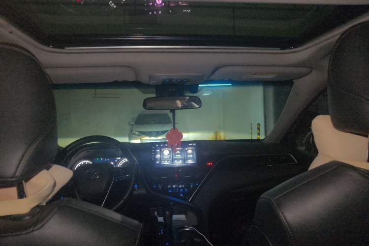 Used Toyota Camry 2021 2.0G Luxury Edition Headliner