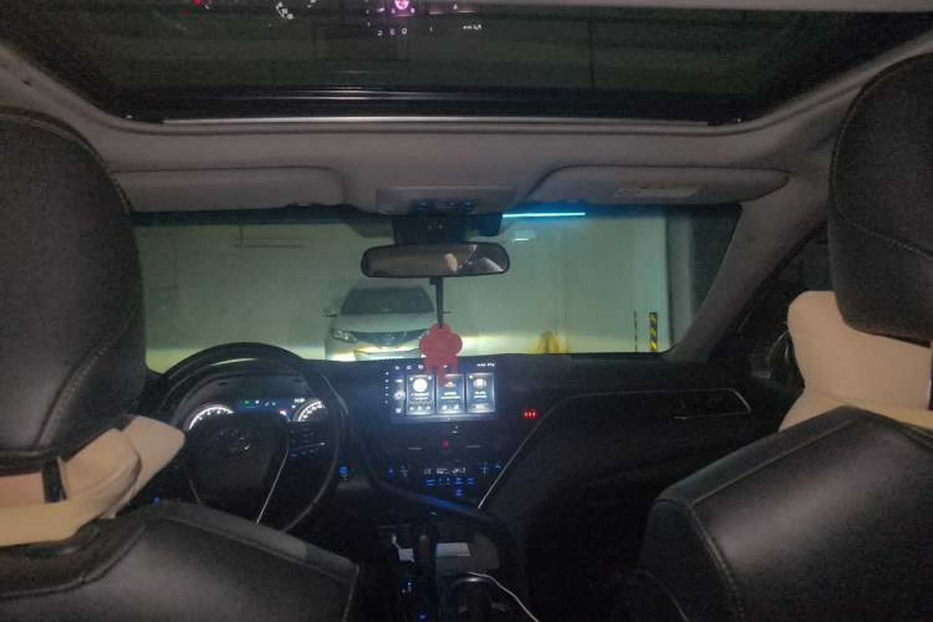 Used Toyota Camry 2021 2.0G Luxury Edition Headliner