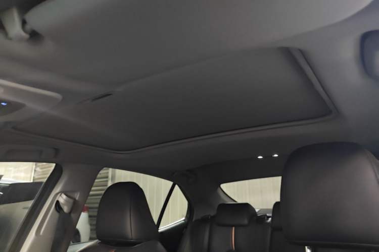 Used Toyota Camry 2021 2.0G Luxury Edition Headliner