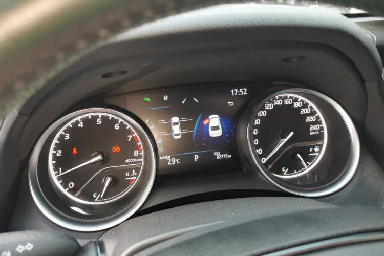 Used Toyota Camry 2021 2.0G Luxury Edition Instrument Cluster