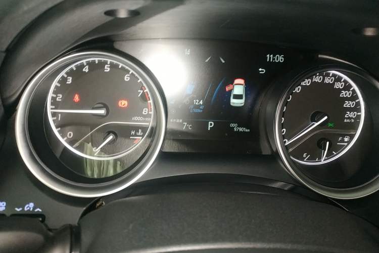 Used Toyota Camry 2021 2.0G Luxury Edition Instrument Cluster