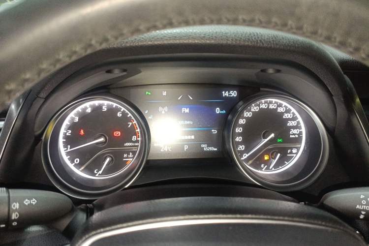 Used Toyota Camry 2021 2.0G Luxury Edition Instrument Cluster