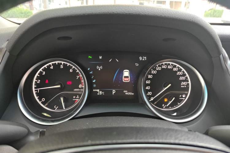 Used Toyota Camry 2021 2.0G Luxury Edition Instrument Cluster