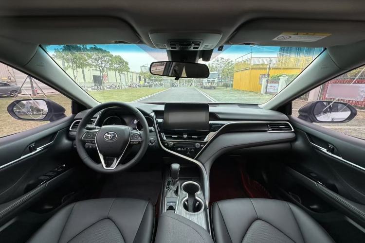 Used Toyota Camry 2021 2.0G Luxury Edition Interior 1