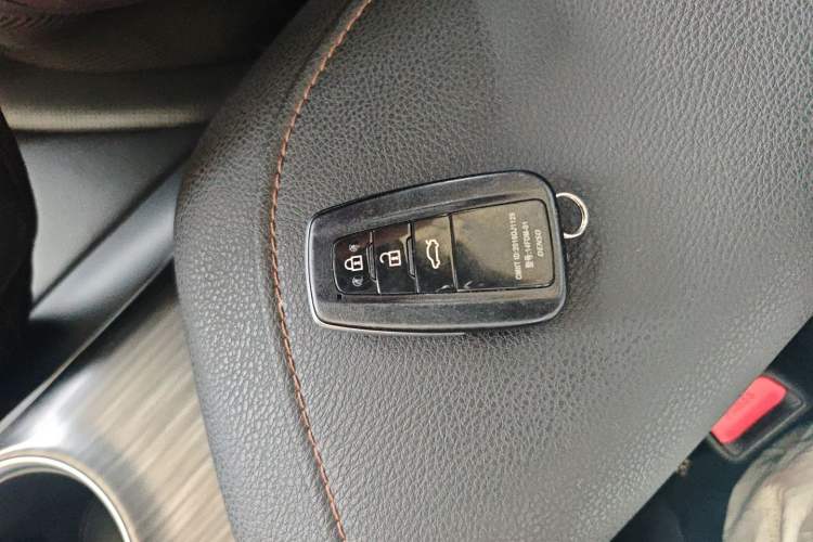 Used Toyota Camry 2021 2.0G Luxury Edition Interior 1