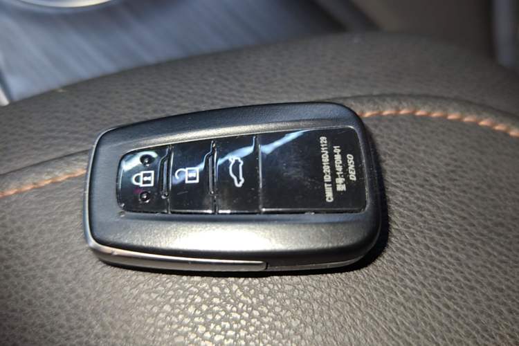 Used Toyota Camry 2021 2.5G Luxury Edition Interior 1