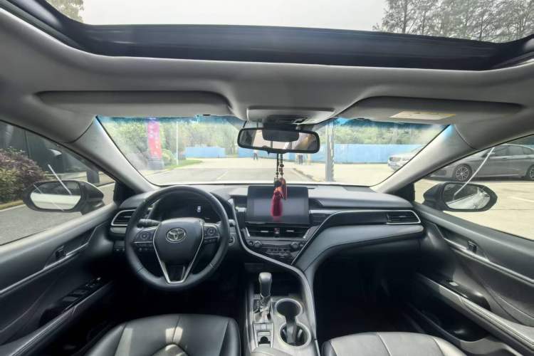 Used Toyota Camry 2021 2.5G Luxury Edition Interior 1