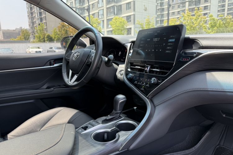 Used Toyota Camry 2021 2.5G Luxury Edition Interior 1