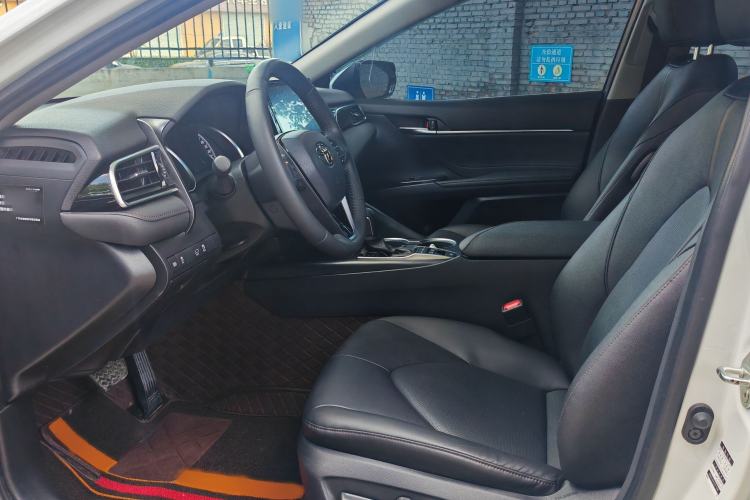 Used Toyota Camry 2021 Dual-Motor 2.5 HGVP Leading Edition Interior 1