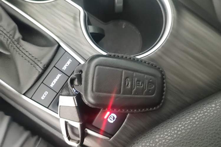 Used Toyota Camry 2021 2.5G Luxury Edition Interior 1