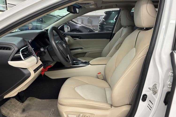 Used Toyota Camry 2021 2.5G Luxury Edition Interior 10