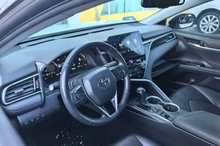 Used Toyota Camry 2021 2.5G Luxury Edition Interior 2