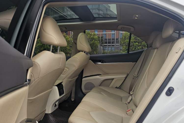 Used Toyota Camry 2021 2.5G Luxury Edition Interior 2