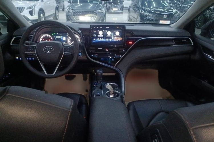 Used Toyota Camry 2021 2.0G Luxury Edition Interior 2