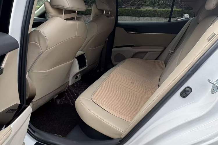 Used Toyota Camry 2021 Dual-Motor 2.5HG Luxury Edition Interior 2