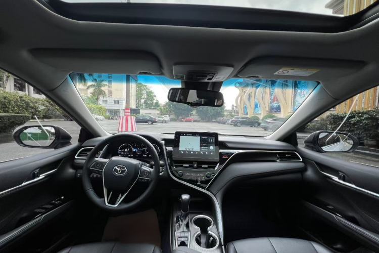 Used Toyota Camry 2021 2.5G Luxury Edition Interior 2