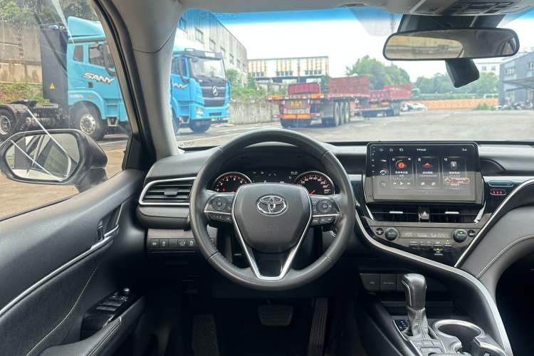 Used Toyota Camry 2021 2.0S FENGSHANG Edition Interior 3