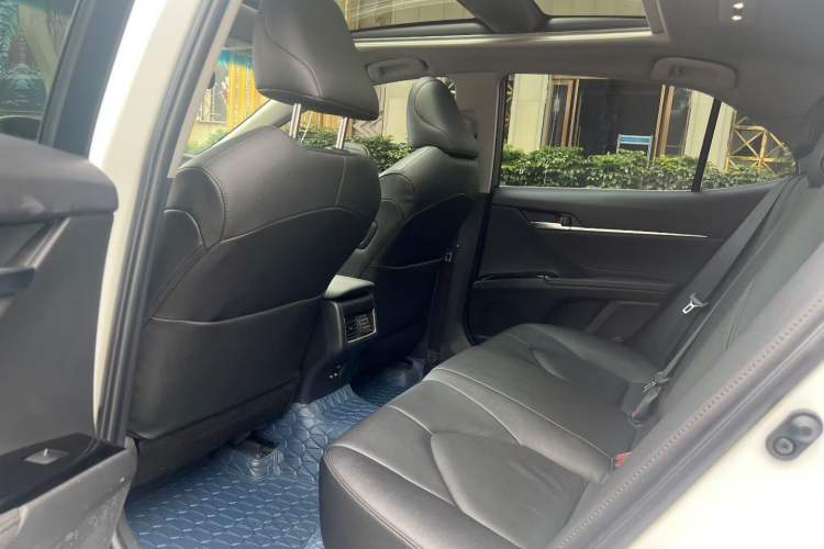 Used Toyota Camry 2021 2.5G Luxury Edition Interior 3