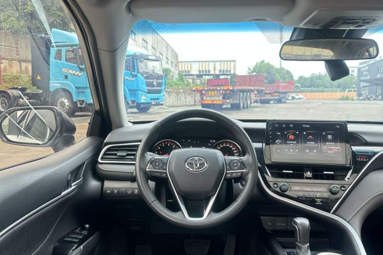 Used Toyota Camry 2021 2.0S FENGSHANG Edition Interior 4