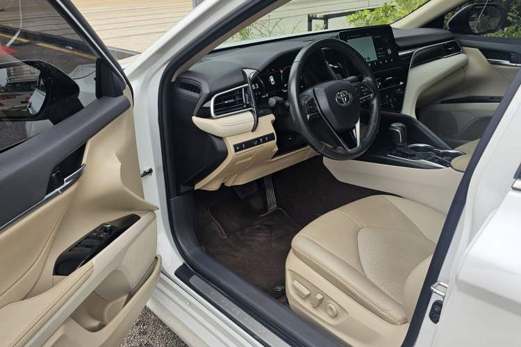 Used Toyota Camry 2021 2.5G Luxury Edition Interior 4