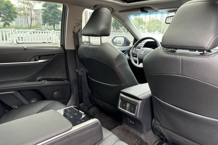 Used Toyota Camry 2021 2.5Q Flagship Edition Interior 4