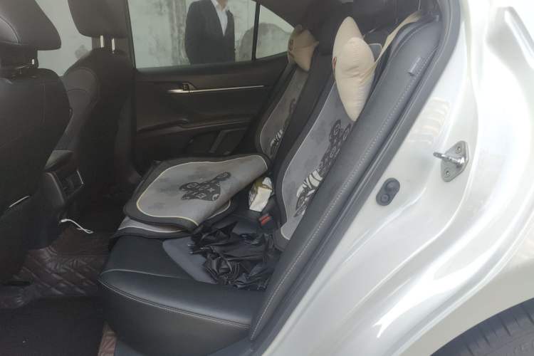 Used Toyota Camry 2021 2.0S FENGSHANG Edition Interior 4