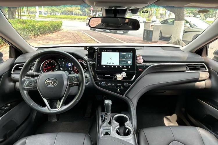 Used Toyota Camry 2021 2.0S FENGSHANG Edition Interior 4