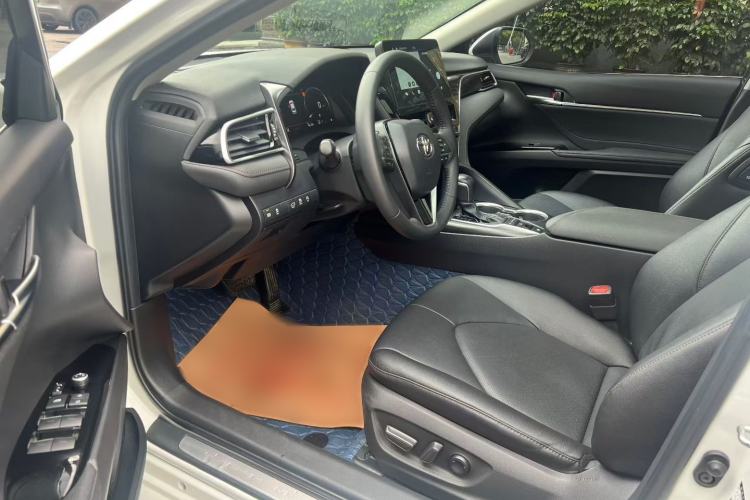 Used Toyota Camry 2021 2.5G Luxury Edition Interior 4