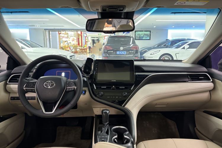 Used Toyota Camry 2021 2.5G Luxury Edition Interior 5