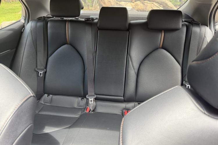 Used Toyota Camry 2021 2.0G Luxury Edition Interior 6