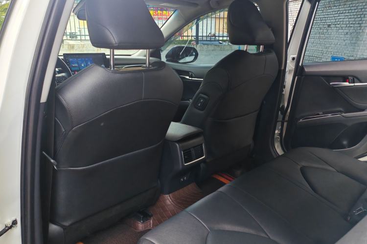 Used Toyota Camry 2021 Dual-Motor 2.5 HGVP Leading Edition Interior 6