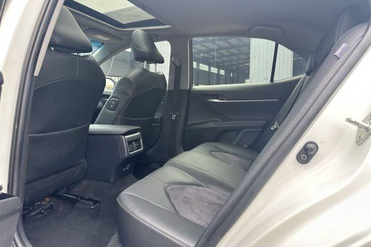 Used Toyota Camry 2021 2.0S FENGSHANG Edition Interior 7