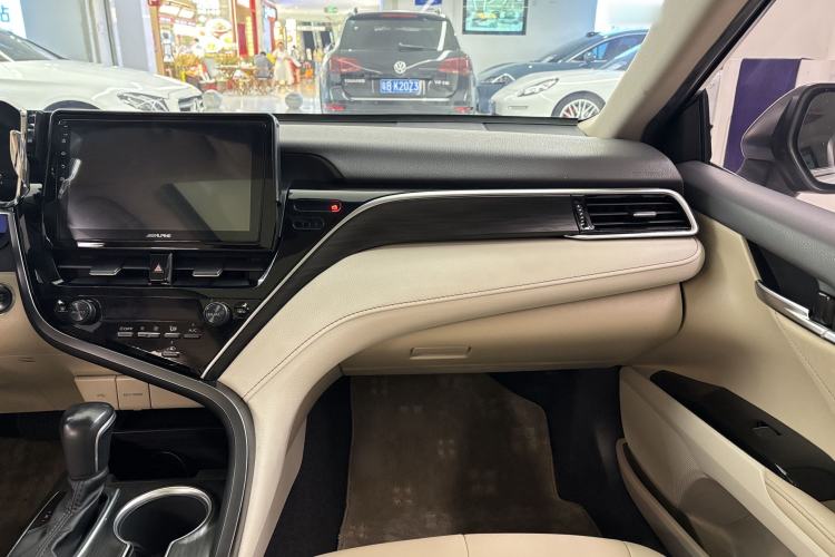 Used Toyota Camry 2021 2.5G Luxury Edition Interior 7