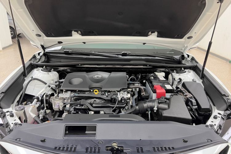 Used Toyota Camry 2021 2.0G Luxury Edition Interior 9
