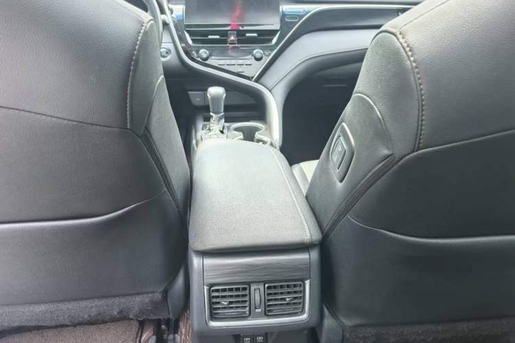 Used Toyota Camry 2021 2.5G Luxury Edition Interior 9