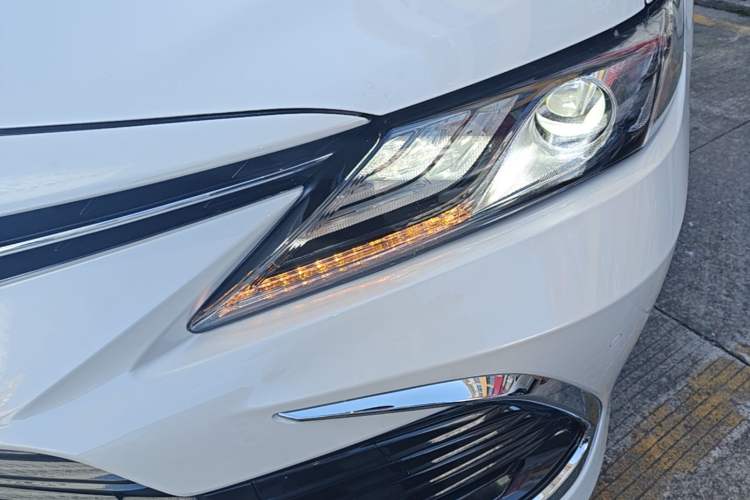 Used Toyota Camry 2021 2.0G Luxury Edition Left Front Headlight