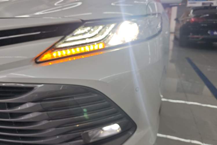 Used Toyota Camry 2021 2.0G Luxury Edition Left Front Headlight