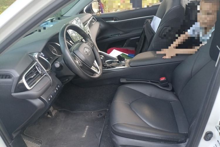 Used Toyota Camry 2021 2.0G Luxury Edition Left Front Seat