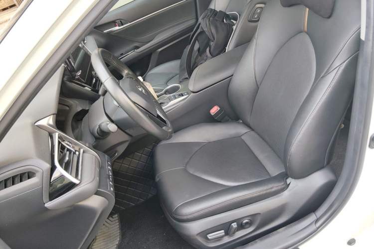 Used Toyota Camry 2021 2.5G Luxury Edition Left Front Seat