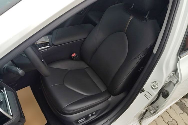 Used Toyota Camry 2021 2.0G Luxury Edition Left Front Seat