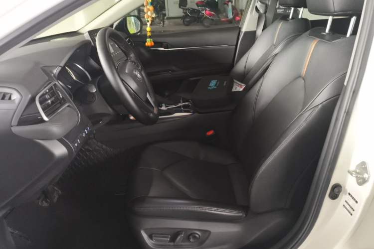 Used Toyota Camry 2021 2.0G Luxury Edition Left Front Seat